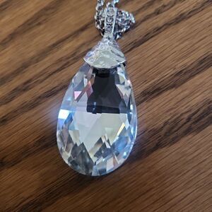 New Boutique item long crystal pendant necklace with matching earrings